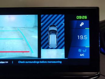 Peugeot 3008 1.6 13.2kWh Allure Premium Plug-in e-EAT (225 ps) - LANE DEPARTU