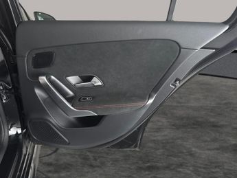 Mercedes-Benz A Class 1.3 A250e 15.6kWh AMG Line (Premium) Plug-in 8G-DCT (218 ps) - H