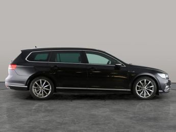 Volkswagen Passat 1.5 TSI EVO R-Line DSG (150 ps) - HEATED LEATHER - WIFI - LANE D