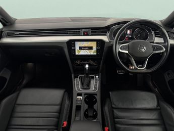 Volkswagen Passat 1.5 TSI EVO R-Line DSG (150 ps) - HEATED LEATHER - WIFI - LANE D