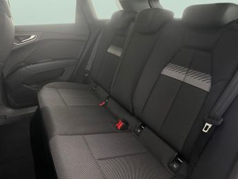 Audi Q4 E-tron 35 Sport 55kWh (170 ps) MMI NAV PLUS - LED LIGHTS - LANE WARN