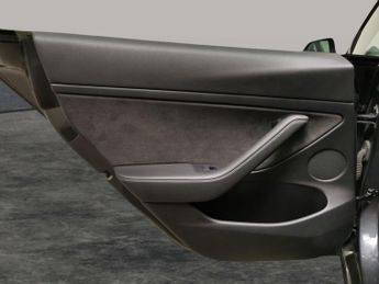 Tesla Model 3 (Dual Motor) Long Range 4WDE (346 ps) - HEATED WHEEL - ADAPTIVE 