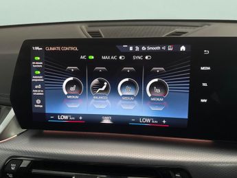 BMW iX1 30 66.5kWh M Sport xDrive (11kW Charger) (313 ps) - TECH PACK - 