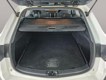 Toyota Corolla 1.8 VVT-h Icon Touring Sports CVT (140 ps) - LANE DEPARTURE ALER