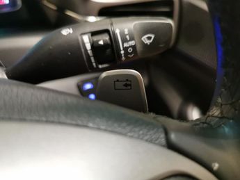 Hyundai Ioniq 38.3kWh Premium (136 ps) - LED - REVERSE CAM - NAV