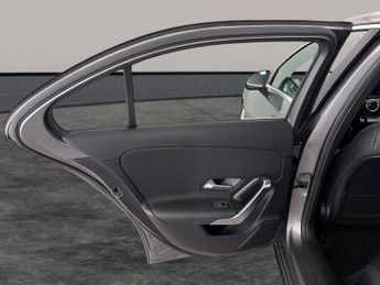 Mercedes-Benz A Class 1.3 A200 Sport 7G-DCT (163 ps) - HEATED LEATHER - COMFORT PACK