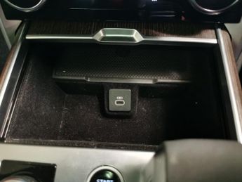 Land Rover Range Rover 3.0 P400 MHEV Autobiography 4WD (LWB, 7Seat) (400 ps) - CARPLAY