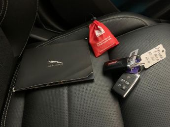 Jaguar I-PACE 400 90kWh HSE 4WD (400 ps) - KEYLESS ENTRY - 360 CAM - HEAT AND 