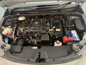 Toyota Corolla 1.8 VVT-h GPF Icon Tech Touring Sports CVT (122 ps) - APPLE CARP