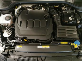 Volkswagen Golf 2.0 TDI GTD DSG (200 ps) - LED - HEATED STEERING - WIFI