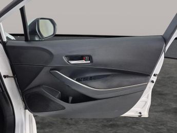 Toyota Corolla 1.8 VVT-h Icon Touring Sports CVT (140 ps) - LANE DEPARTURE ALER