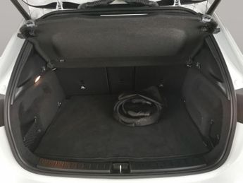 Mercedes-Benz EQA EQA 250 66.5kWh AMG Line (190 ps) - LED - REVERSE CAM - NAV