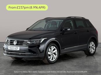 Volkswagen Tiguan 1.5 TSI Life (150 ps) - SD CARD MEDIA INPUT - AUTO HEADLIGHTS