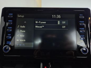 Toyota Corolla 1.8 VVT-h Icon Touring Sports CVT (140 ps) - LANE DEPARTURE ALER