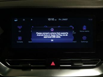 Kia Niro 64kWh 4+ (201 bhp) - NAV - HEATED STEERING - BLIND SPOT ASSIST