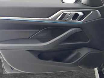 BMW i4 40 83.9kWh M Sport Gran Coupe eDrive (340 ps) - PRO NAV - HUD