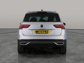 Volkswagen Tiguan 1.4 TSI 13kWh Elegance Plug-in DSG (245 ps) - REVERSE CAM - HEAT