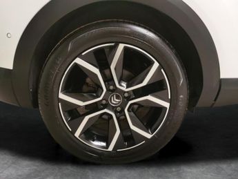 Citroen e-C4 50kWh Shine Plus (7.4kW Charger) (136 ps) - REVERSE CAM - NAV
