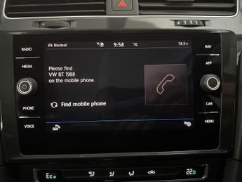 Volkswagen E-golf 35.8kWh e-Golf (136 ps) - CLIMATE CONTROL - DAB - USB AUDIO