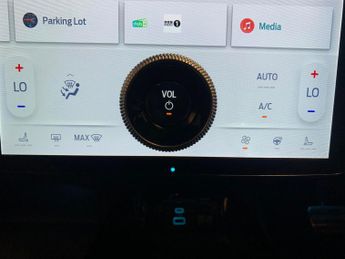 Ford Mustang Mach-e Standard Range 70kWh Automatic AWD (269 ps) - KEYLESS ENTRY - LE