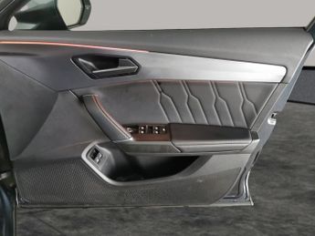 Cupra Formentor 1.4 eHybrid 12.8kWh VZ2 Plug-in DSG (245 ps) - KEYLESS ENTRY - P