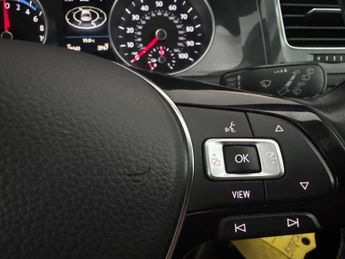 Volkswagen E-golf 35.8kWh e-Golf (136 ps) - CLIMATE CONTROL - DAB - USB AUDIO