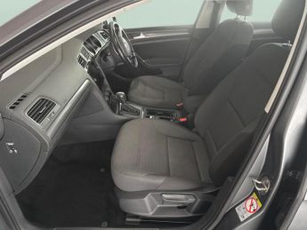 Volkswagen E-golf 35.8kWh e-Golf (136 ps) - CLIMATE CONTROL - DAB - USB AUDIO
