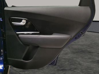 Kia Niro 64kWh 4+ (201 bhp) - NAV - HEATED STEERING - BLIND SPOT ASSIST