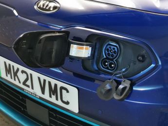 Kia Niro 64kWh 4+ (201 bhp) - NAV - HEATED STEERING - BLIND SPOT ASSIST