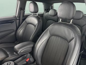 Mini Electric Hatch Cooper SE 32.6kWh Level 3 (184 ps) - 17IN ALLOYS - PAN ROOF - NA