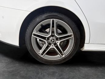 Mercedes-Benz A Class 2.0 A220d AMG Line (Executive) 8G-DCT (190 ps) - SELF PARK - REV