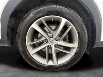 MG Mg Hs 1.5 T-GDI 16.6kWh Exclusive Plug-in (258 ps) - NAV - BLIND SPOT 