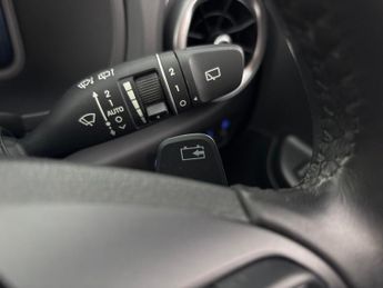 Hyundai Kona 64kWh Premium (10.5kW Charger) (204 ps) - LED - REVERSE CAM - SA