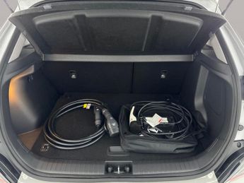Hyundai Kona 64kWh Premium (10.5kW Charger) (204 ps) - LED - REVERSE CAM - SA