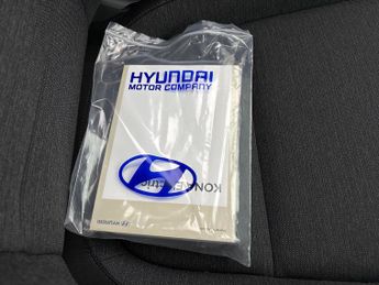Hyundai Kona 64kWh Premium (10.5kW Charger) (204 ps) - LED - REVERSE CAM - SA