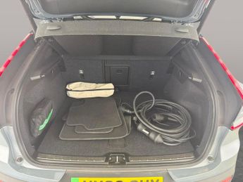 Volvo C40 Recharge 69kWh Core (231 ps) - NAV - 19IN ALLOYS - LANE DEPARTUR