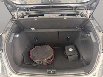 MG Mg4 51kWh SE (170 ps) - FABRIC - BLACK - CARPLAY - LED