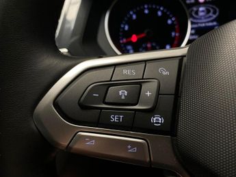 Volkswagen Tiguan 1.5 TSI Life DSG (150 ps) - NAV - BLUETOOTH - PARK SENSORS