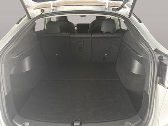Tesla Model Y SUV RWD (346 ps) - HEATED STEERING - BLIND SPOT ASSIST - WIFI