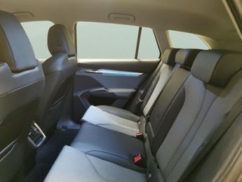 Skoda Enyaq iV 62kWh 60 (DC120kW) (179 ps) - LED - REVERSE CAM - SMARTLINK
