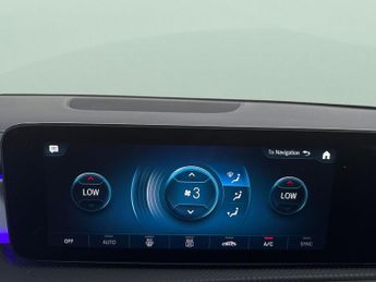 Mercedes-Benz CLA 1.3 CLA180 AMG Line (Premium 2) Coupe 7G-DCT (136 ps) - APPLE CA