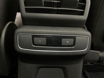 Audi Q4 E-tron 35 Sport Sportback 55kWh (170 ps) NAV - LED LIGHTS - LANE DEPART