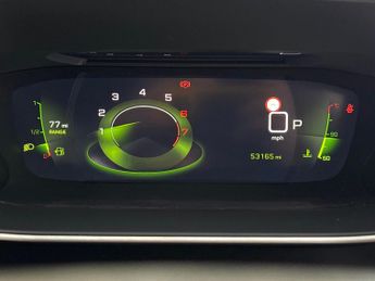 Peugeot 208 1.2 PureTech GT EAT (130 ps) - NAV - BLUETOOTH - CRUISE