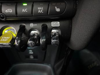 Mini Electric Hatch Cooper SE 32.6kWh Level 3 (184 ps) - 17IN ALLOYS - PAN ROOF - NA