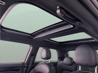 Mini Electric Hatch Cooper SE 32.6kWh Level 3 (184 ps) - 17IN ALLOYS - PAN ROOF - NA