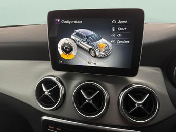 Mercedes-Benz GLA 2.0 GLA250 AMG Line (Premium) 7G-DCT 4MATIC (211 ps) - COMFORT P