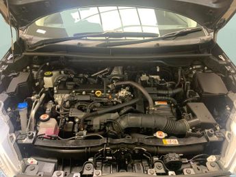 Toyota Yaris 1.5 VVT-h Design E-CVT (116 ps) - BLUETOOTH - AIR CON - DAB