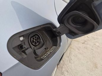 Volkswagen ID.3 Pro Performance 58kWh Life (204 ps) - ASSISTANCE PACK - BLUETOOT