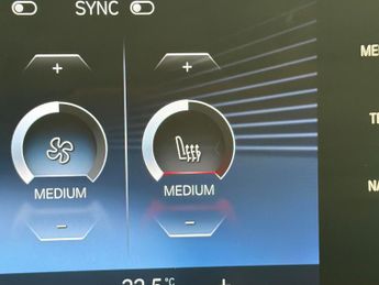 BMW iX1 30 66.5kWh M Sport xDrive (11kW Charger) (313 ps) - NAV - ALCANT