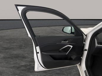 BMW iX1 30 66.5kWh M Sport xDrive (11kW Charger) (313 ps) - NAV - ALCANT
